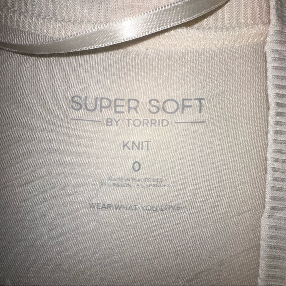 Torrid Cream Cardigan - Picture 2 of 4